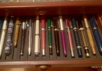 Coleção de 51 canetas de tinta permanente com caixa... ANúNCIOS Bonsanuncios.pt